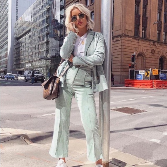 NWT-SEVEN WONDERS THE LABEL PANTS CORDUROY/PISATCCHIO - Picture 6 of 8